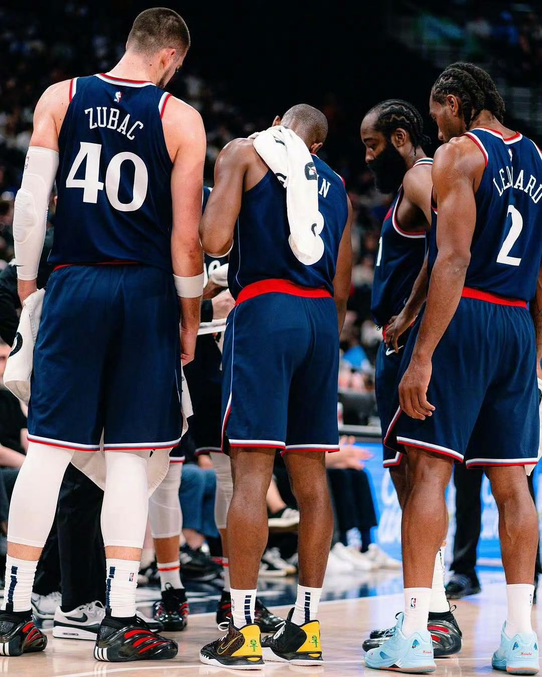 Kaiyun中国官网-转折点洛杉矶快船伤情更新，意甲国际比赛日攻防权衡，赛场秩序良好，训练强度明显提升(洛杉矶快船比赛)