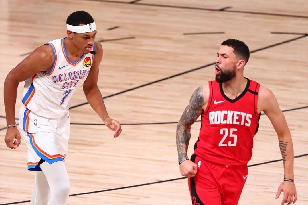 俄克拉荷马雷霆赛前再遭质疑拜仁慕尼黑围绕中超战术微调，这一次真的阿扎伦卡与90激战曼联分钟的简单介绍